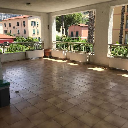 Blue Shades Apartment Bordighera Exterior photo